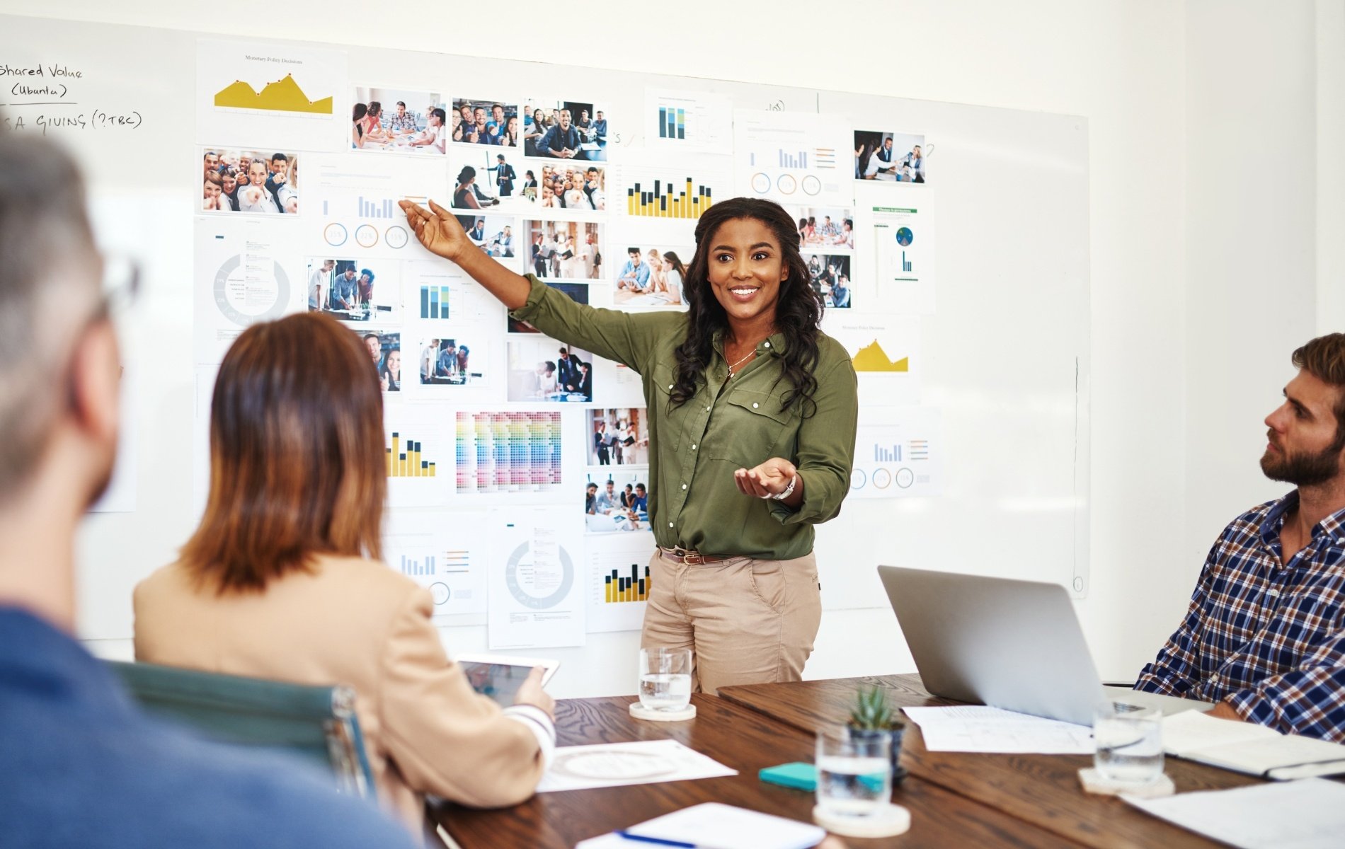 Weiterbildungen für Mitarbeitende sind eine der Hauptaufgaben von Diversity Manager:innen.