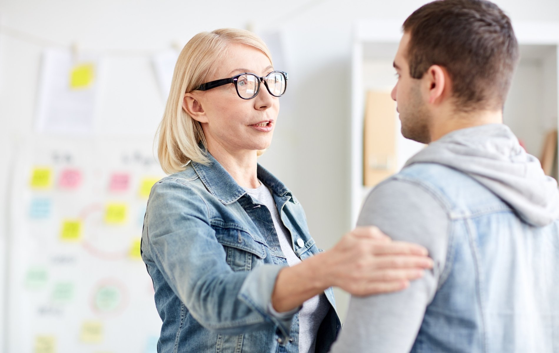 Emotional intelligente Führungskräfte sind empathischer