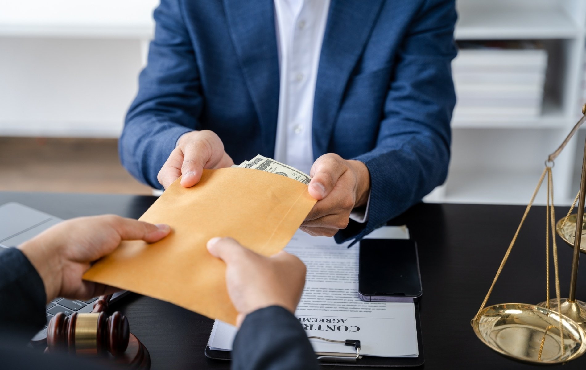 Es gibt Alternativen zur Gehaltserhöhung, mit der Mitarbeiter:innen mehr Netto vom Brutto bleibt.