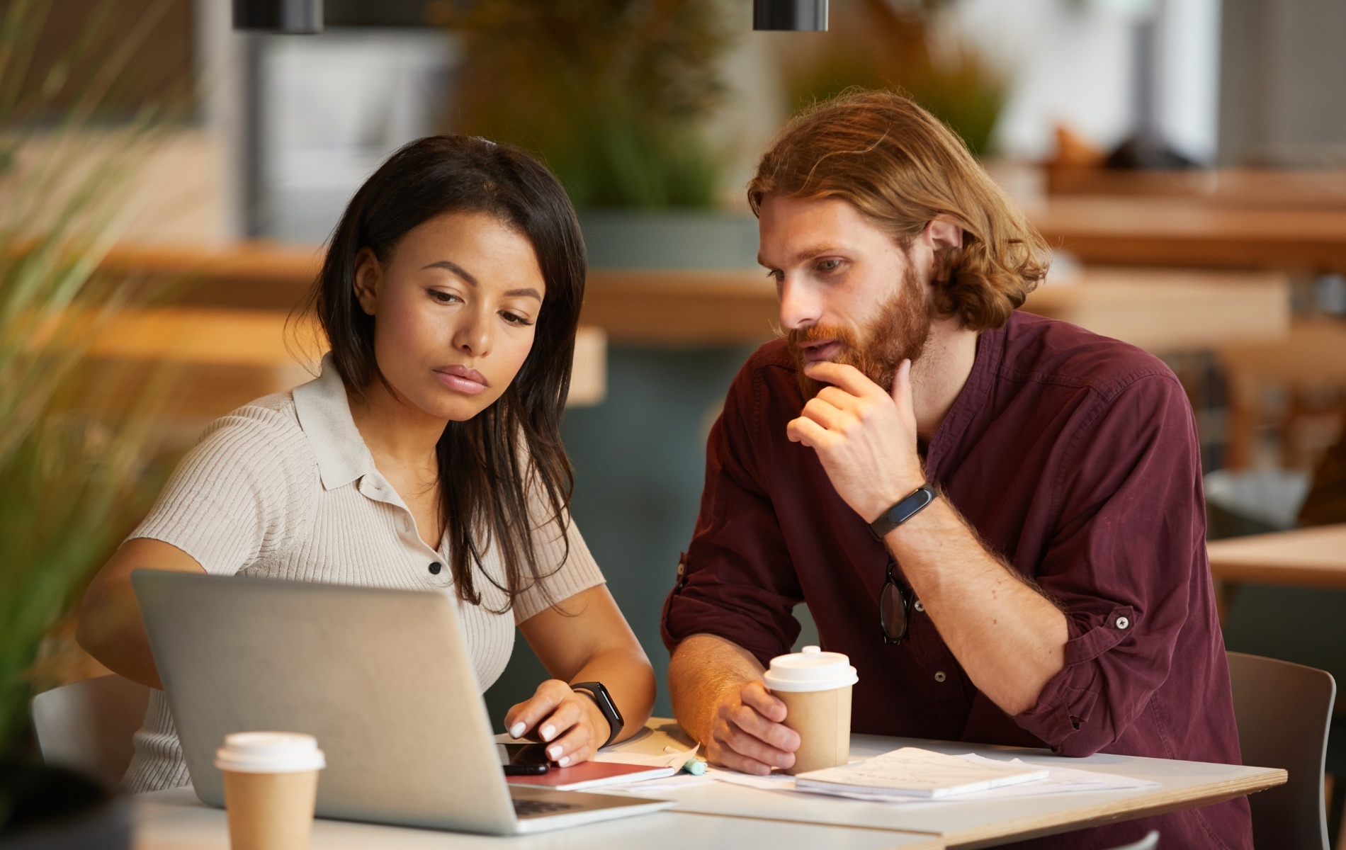 Durch Jobsharing machen Unternehmen sich als Arbeitgeber attraktiver und ziehen neue Talente an.