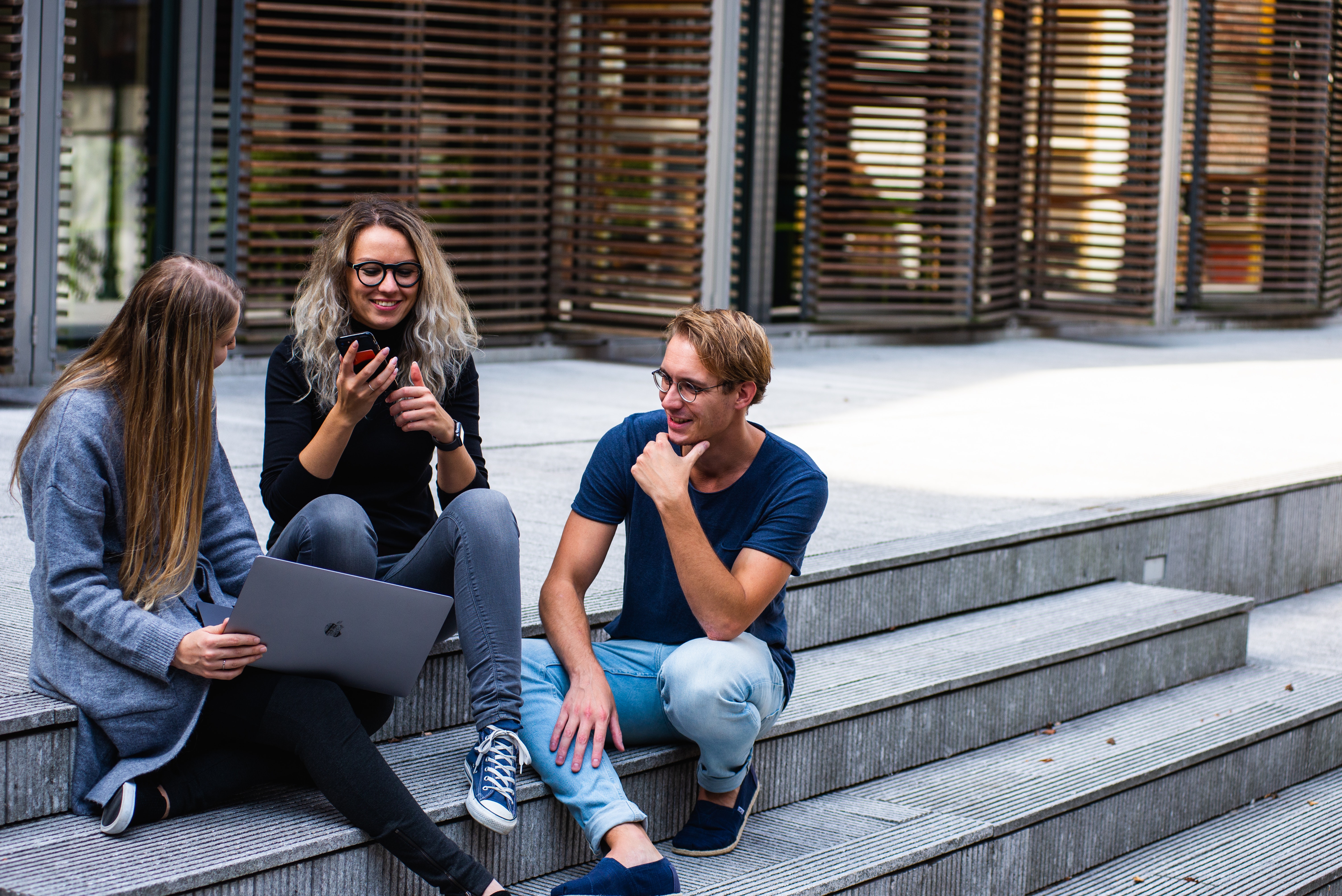 Werkstudentinnen unterstützen das Team